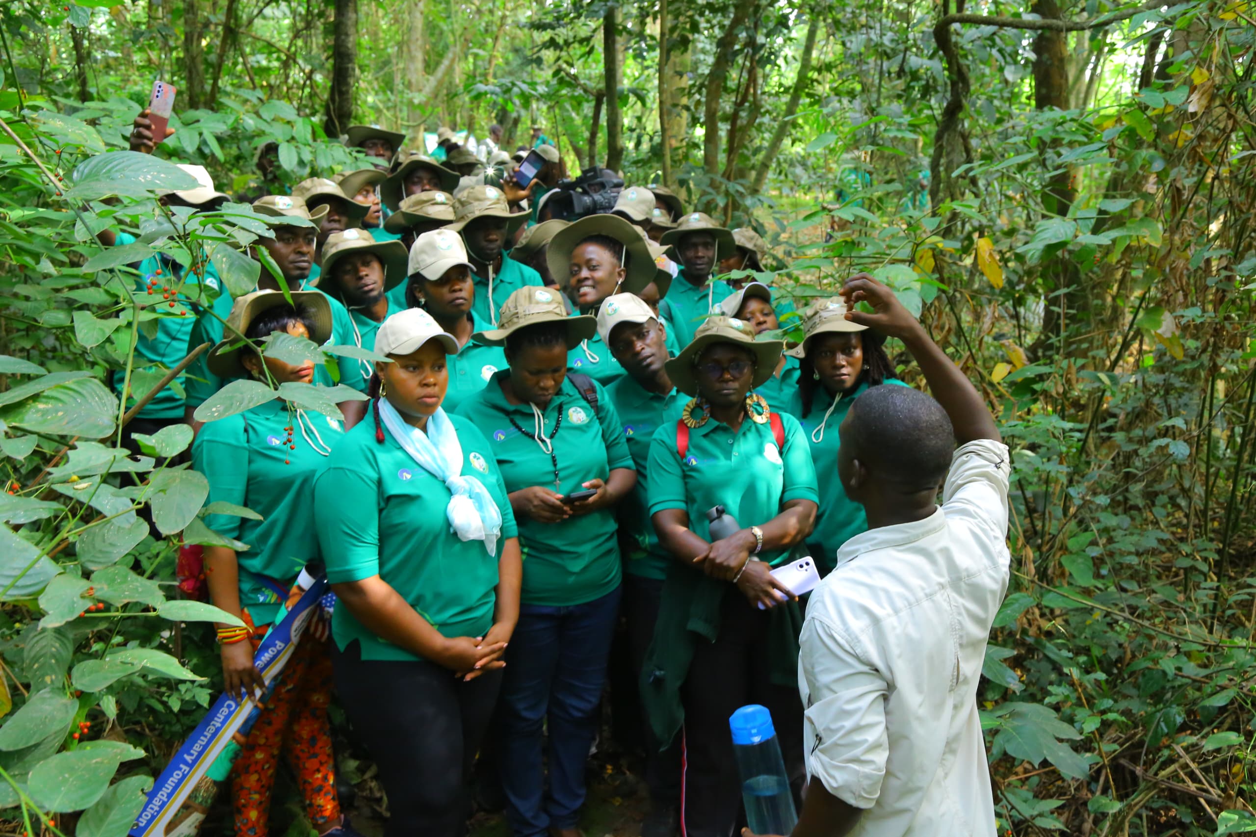 Dove l’apprendimento mette radici: i giovani cattolici a Kampala trasformano le competenze ecologiche in azione